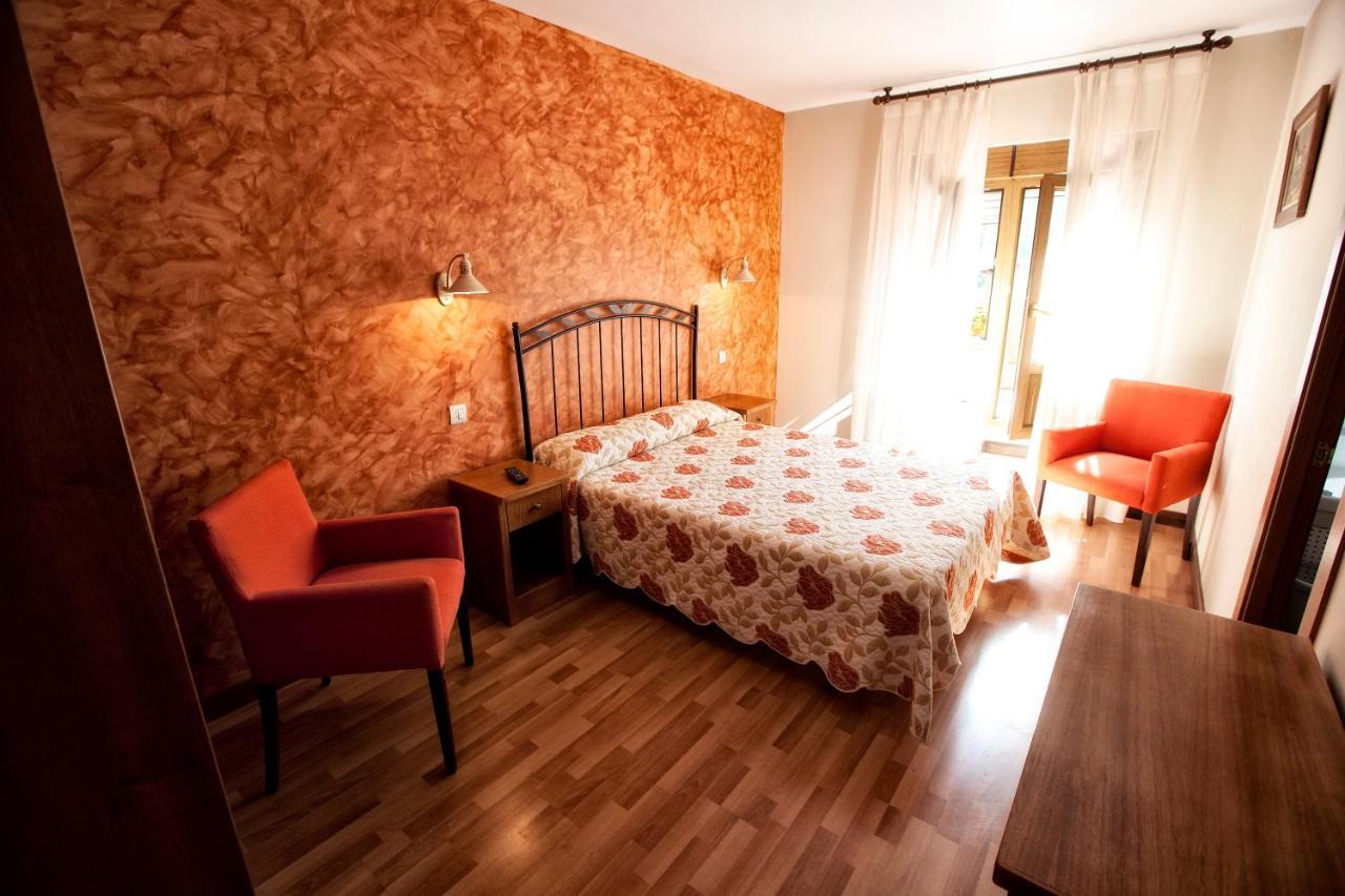 Hotel Covadonga Onís 外观 照片