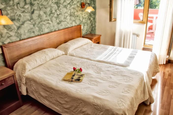 Hotel Covadonga Onís 外观 照片