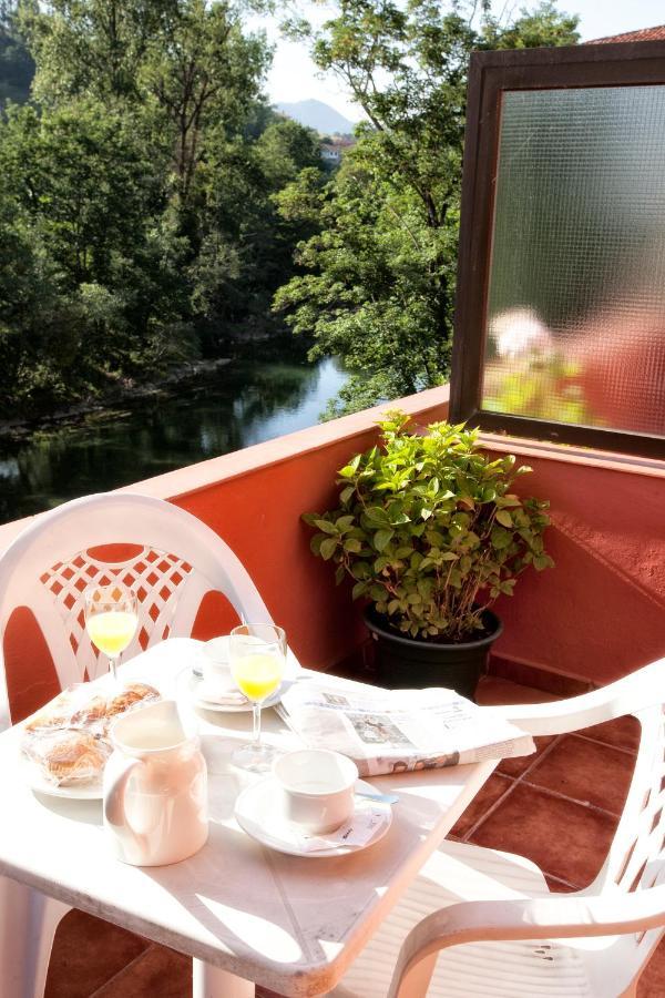 Hotel Covadonga Onís 外观 照片