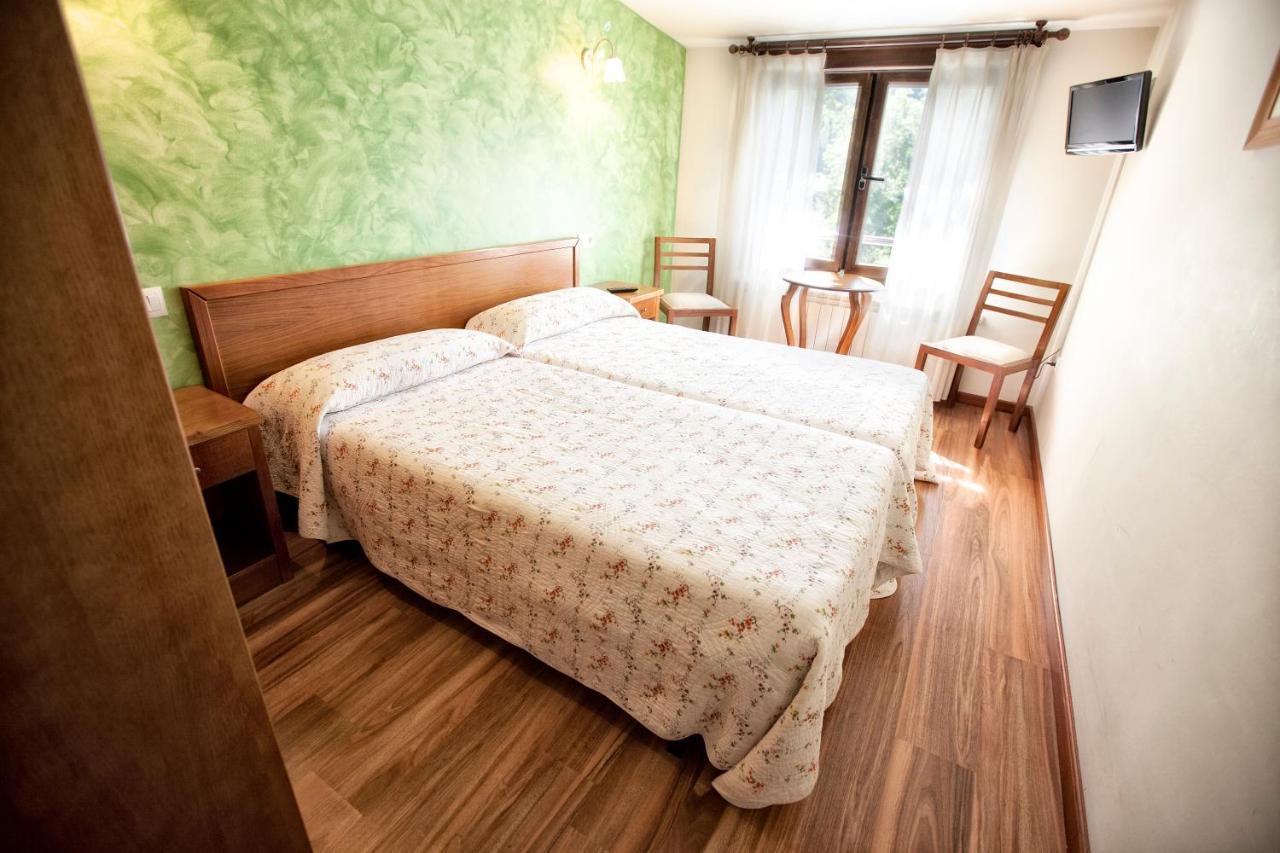 Hotel Covadonga Onís 外观 照片