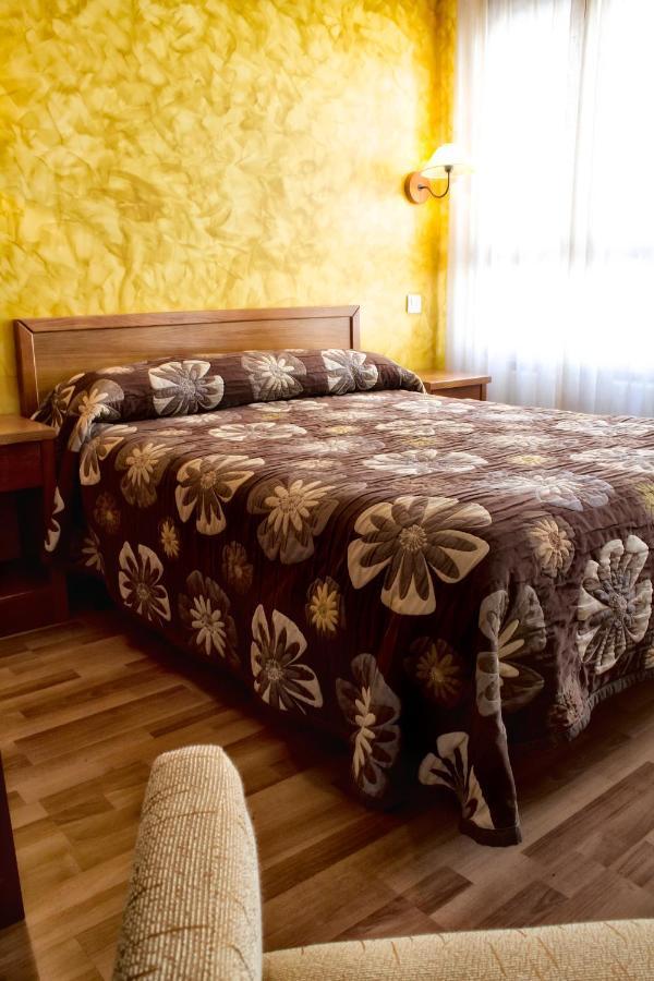 Hotel Covadonga Onís 外观 照片
