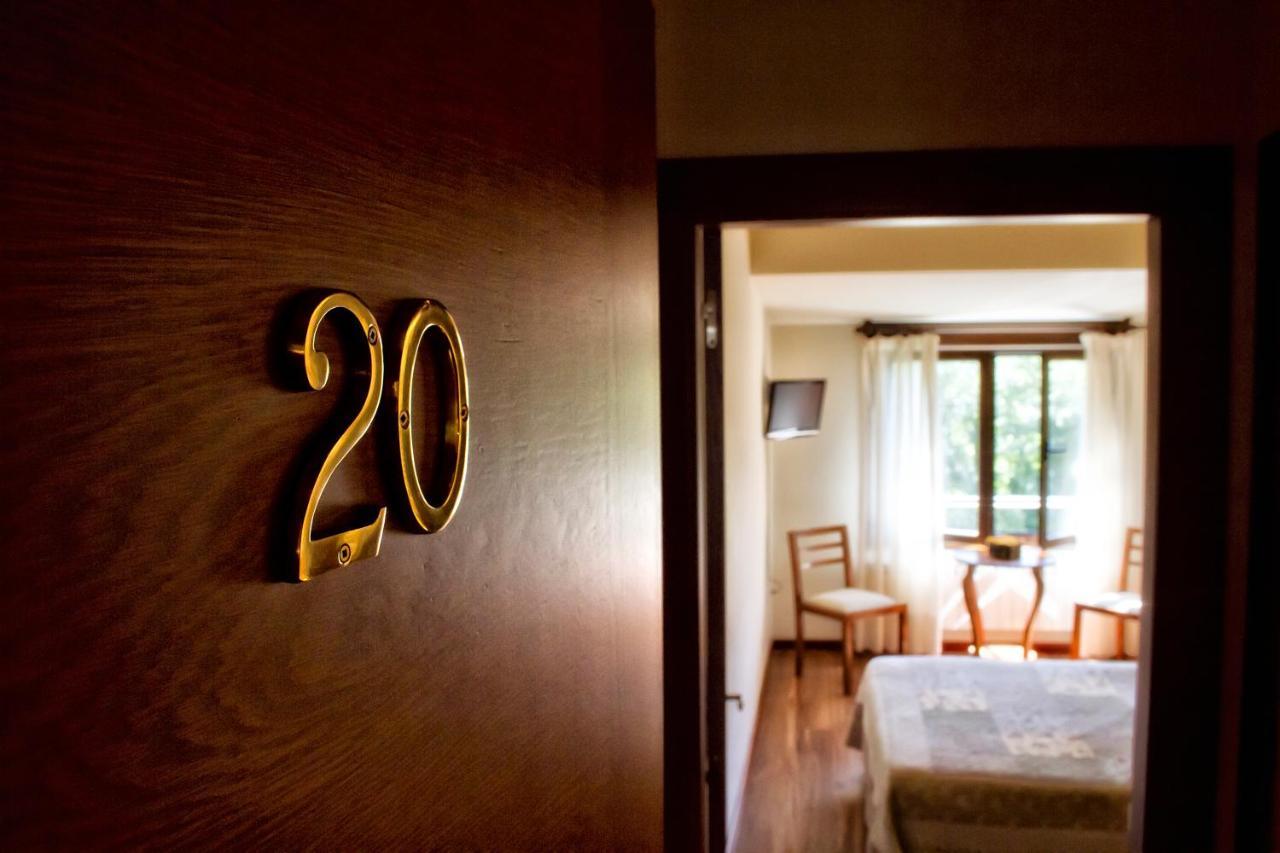 Hotel Covadonga Onís 外观 照片