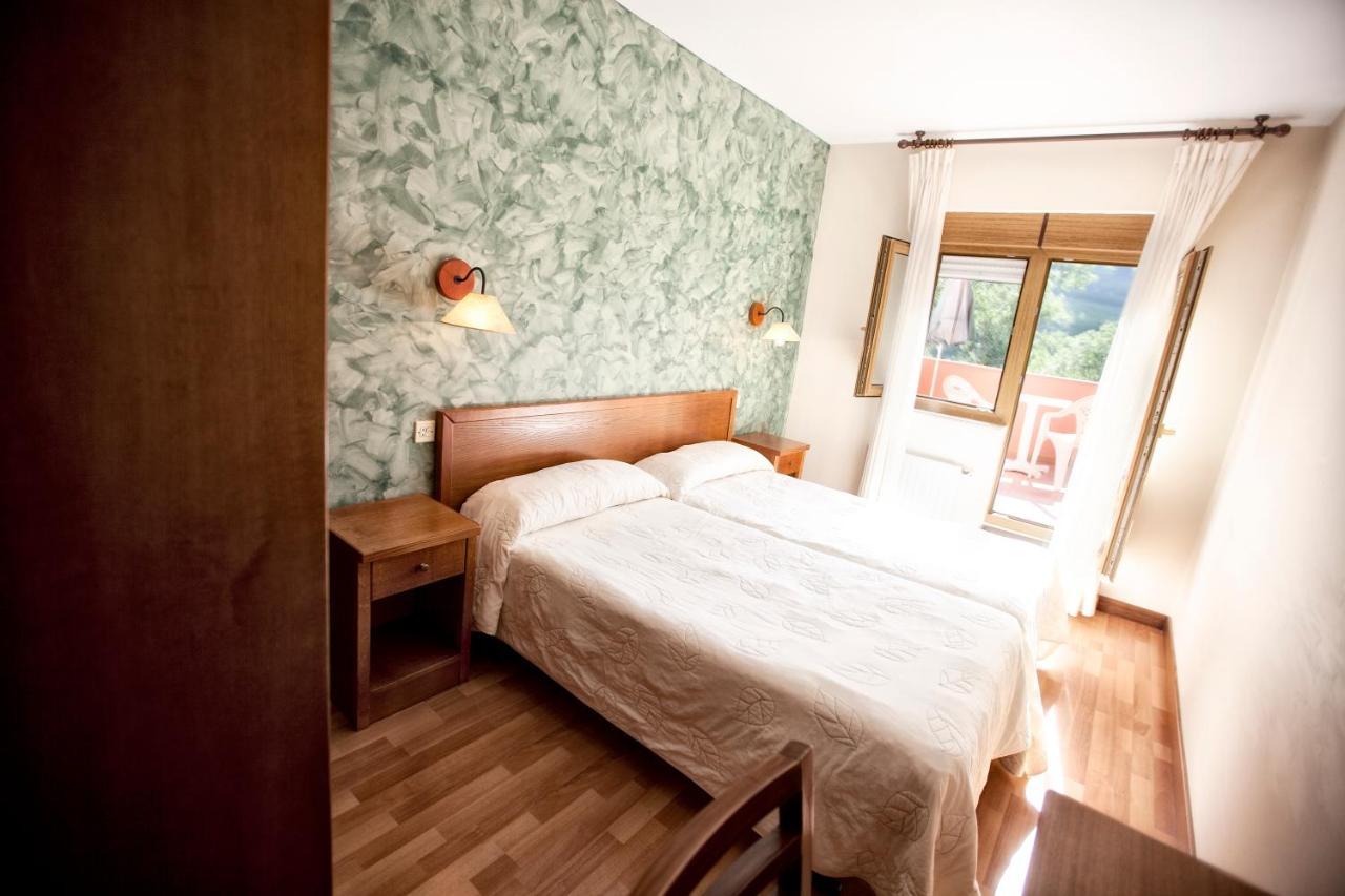 Hotel Covadonga Onís 外观 照片