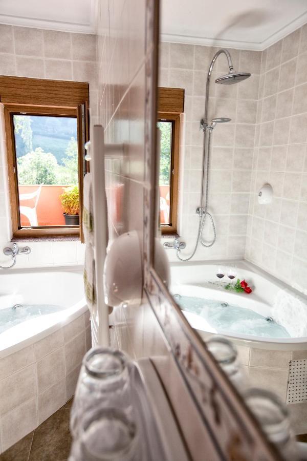 Hotel Covadonga Onís 外观 照片